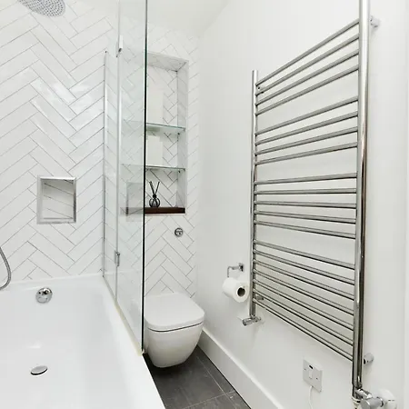 The Ravenscourt Park Escape - Bright 2Bdr Flat Apartment London Exterior photo